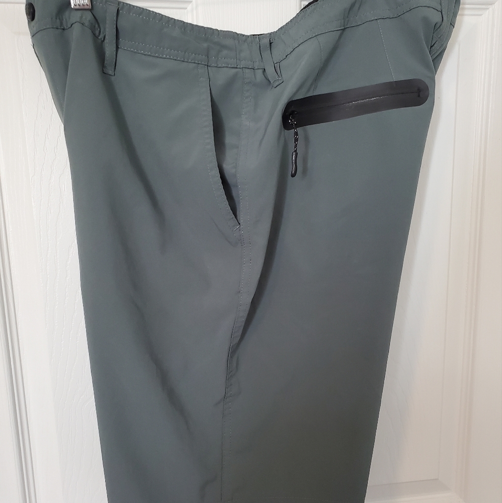 Free planet shorts
